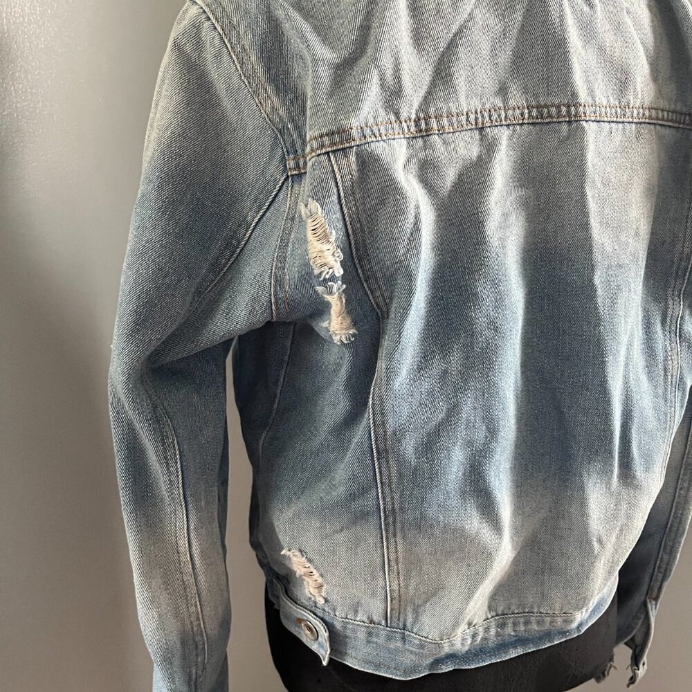 Ci Sono Denim Jacket, Removable Hood, Distressed, Size Large, Style DJK161 - Picture 10 of 10